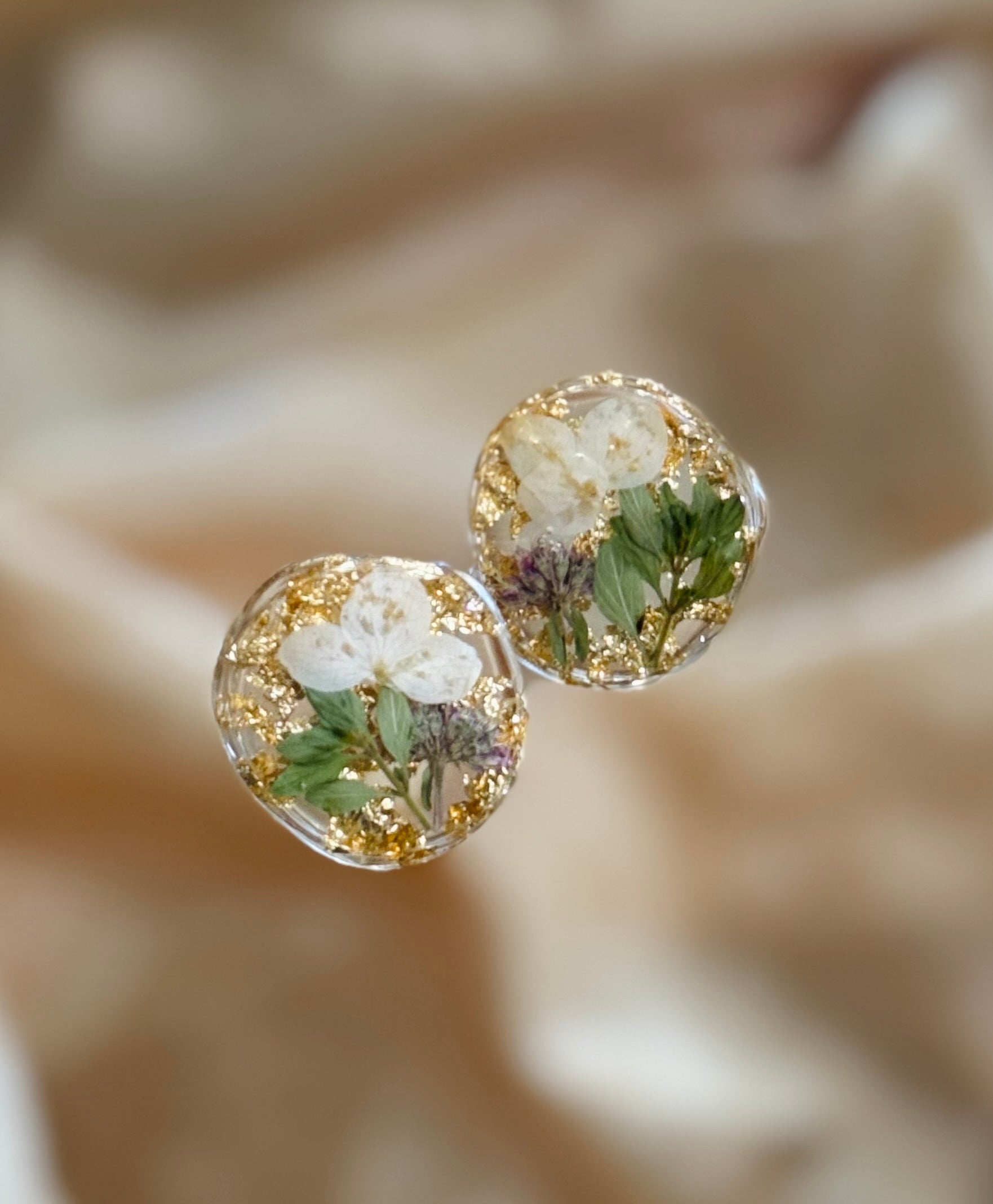 Floral Accessories Set